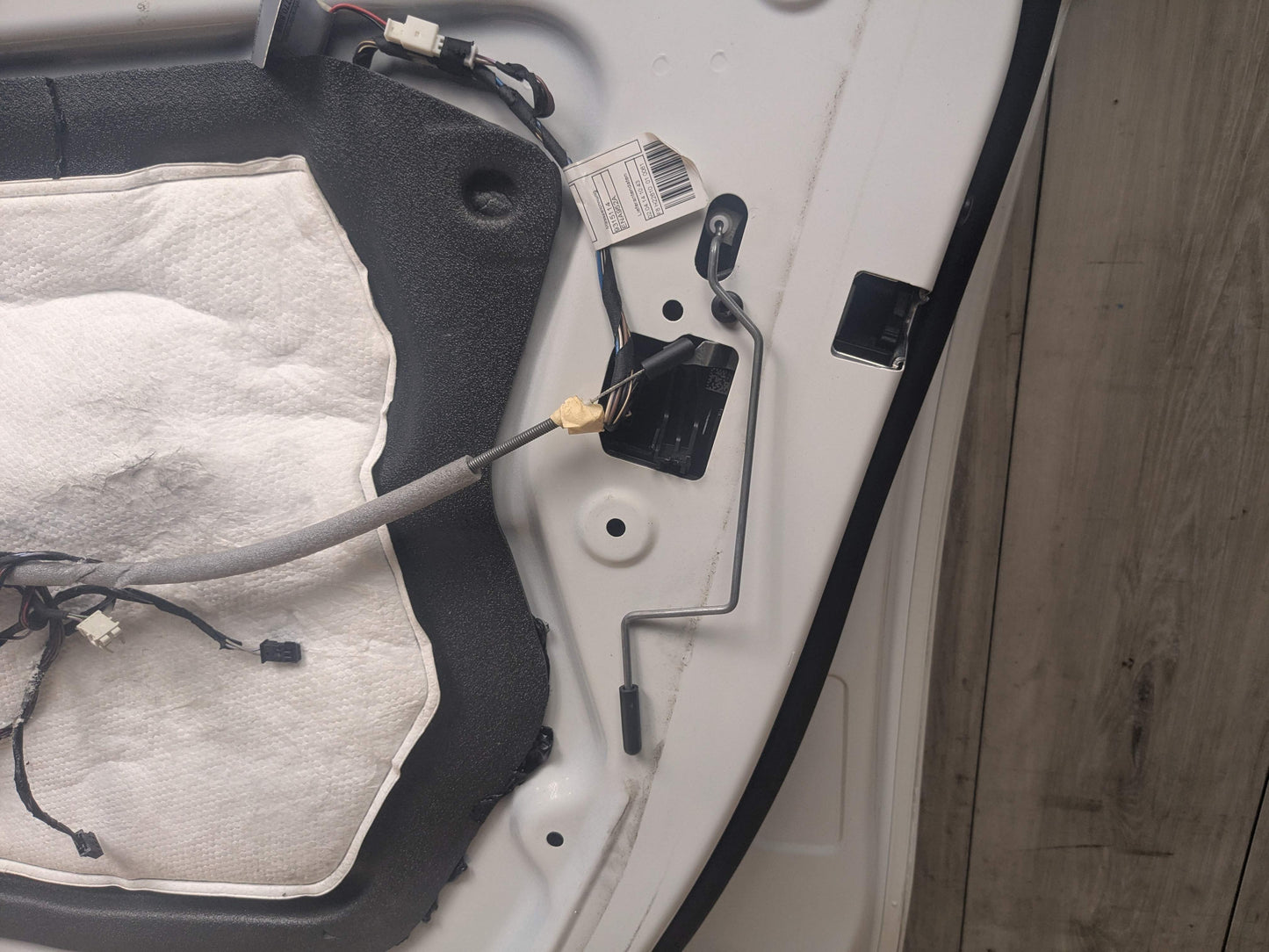 11-17 OEM BMW F25 X3 28 35 FRONT Right Passenger Door Shell Panel White 300