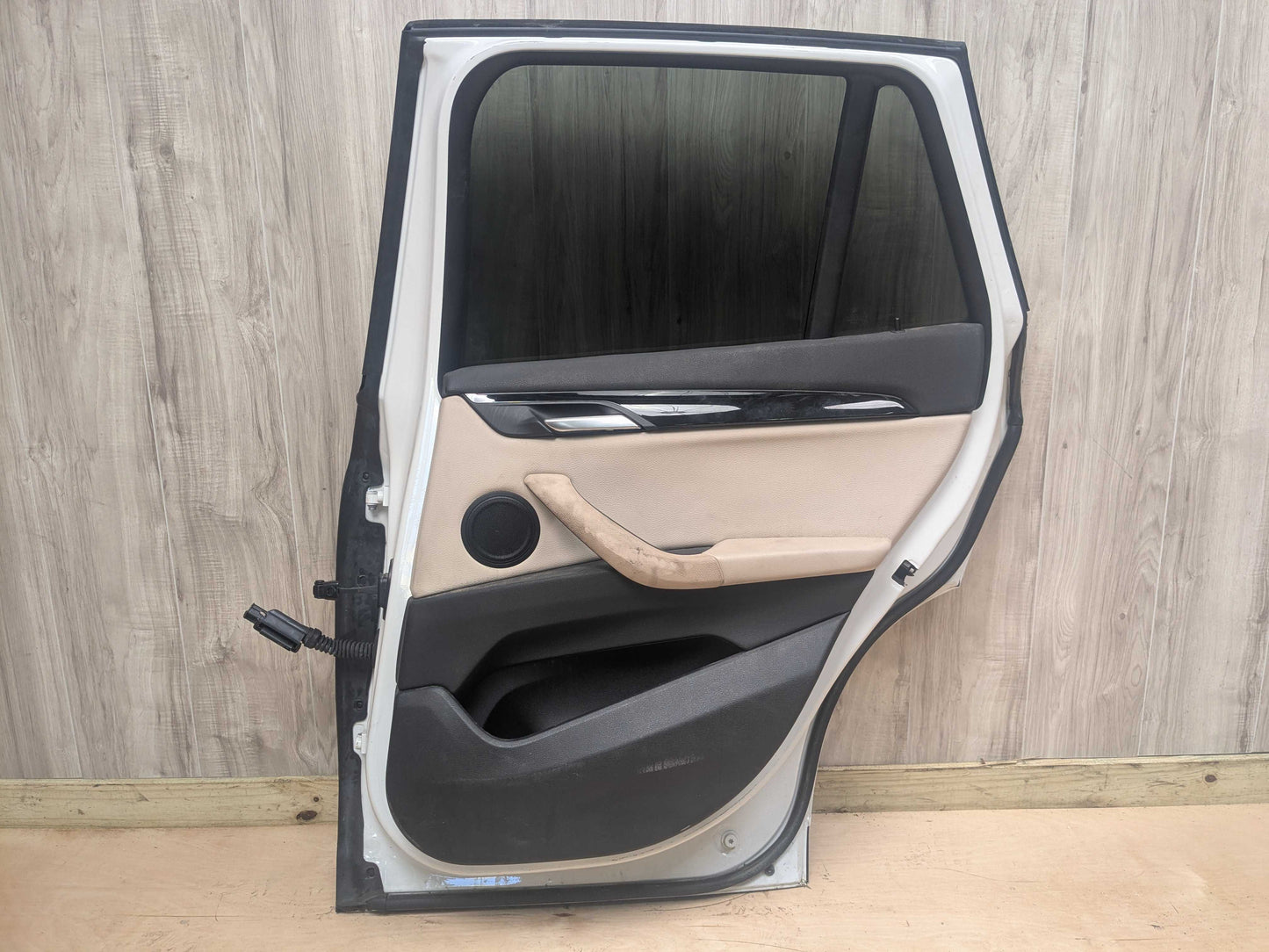 *16-22 OEM BMW F48 X1 28i 28iX Rear Right Passenger Door Shell Panel White