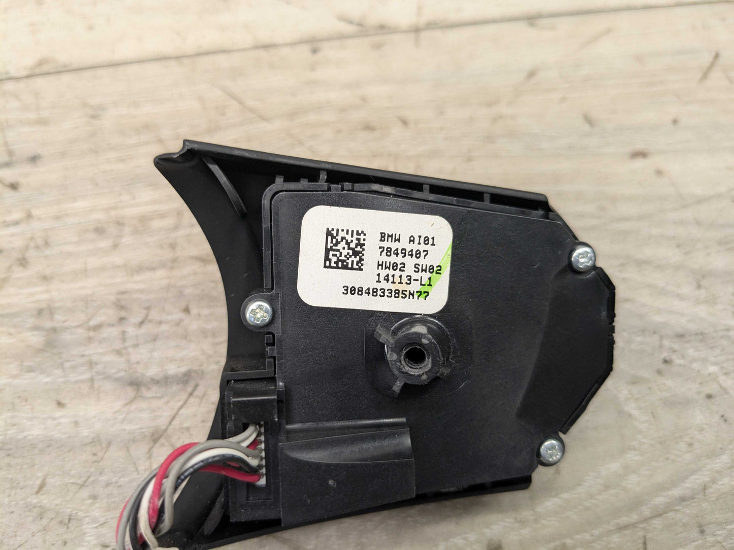 OEM BMW F10 F22 F23 F30 F32 F33 F36 M SPORT Steering Wheel Multifunction Button