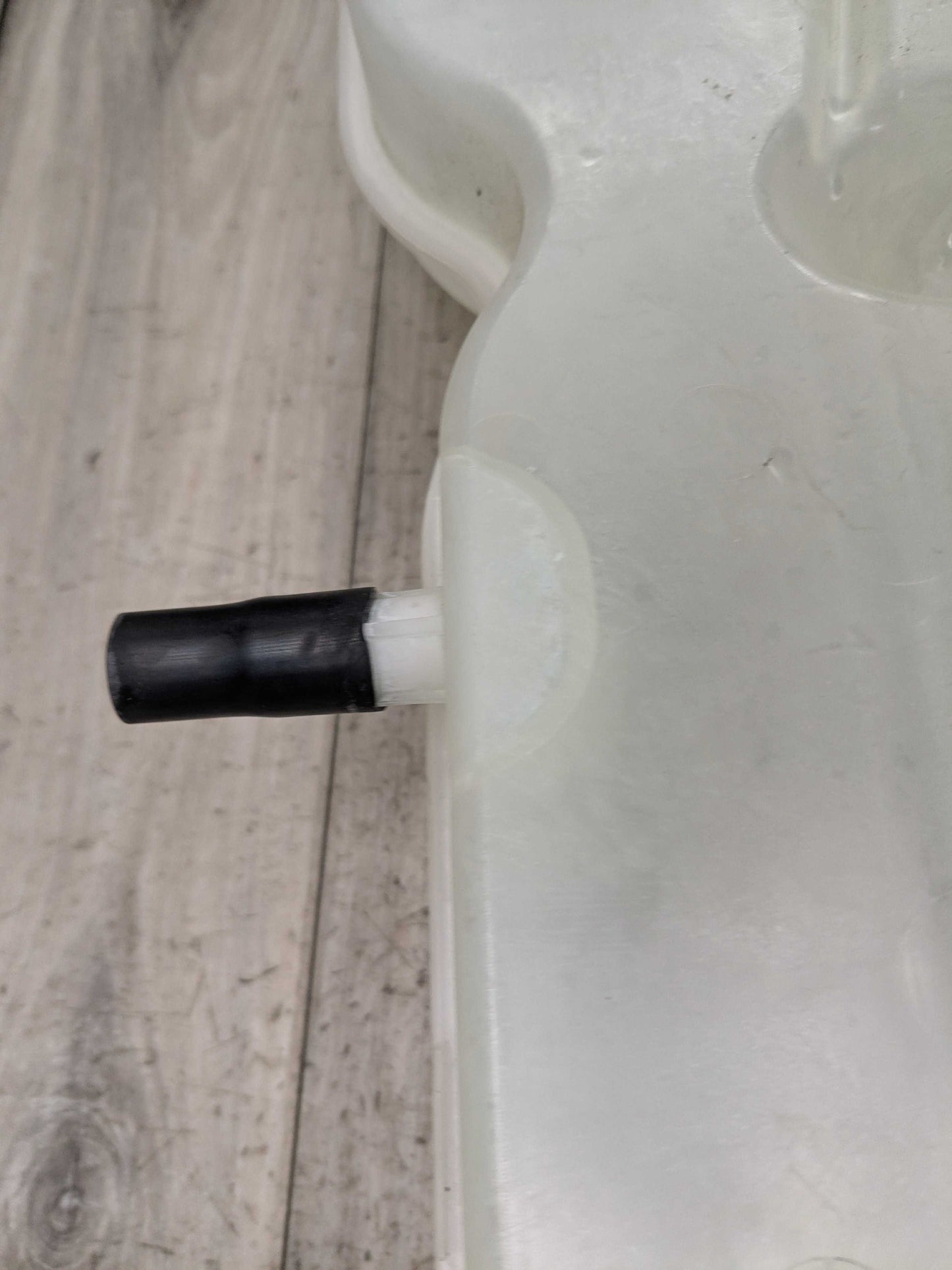OEM BMW G20 G22 330 M340 430 M440 Windshield Wipe Washer Bottle Tank Reservoir