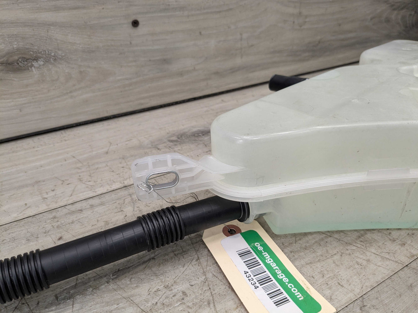 OEM BMW G20 G22 330 M340 430 M440 Windshield Wipe Washer Bottle Tank Reservoir