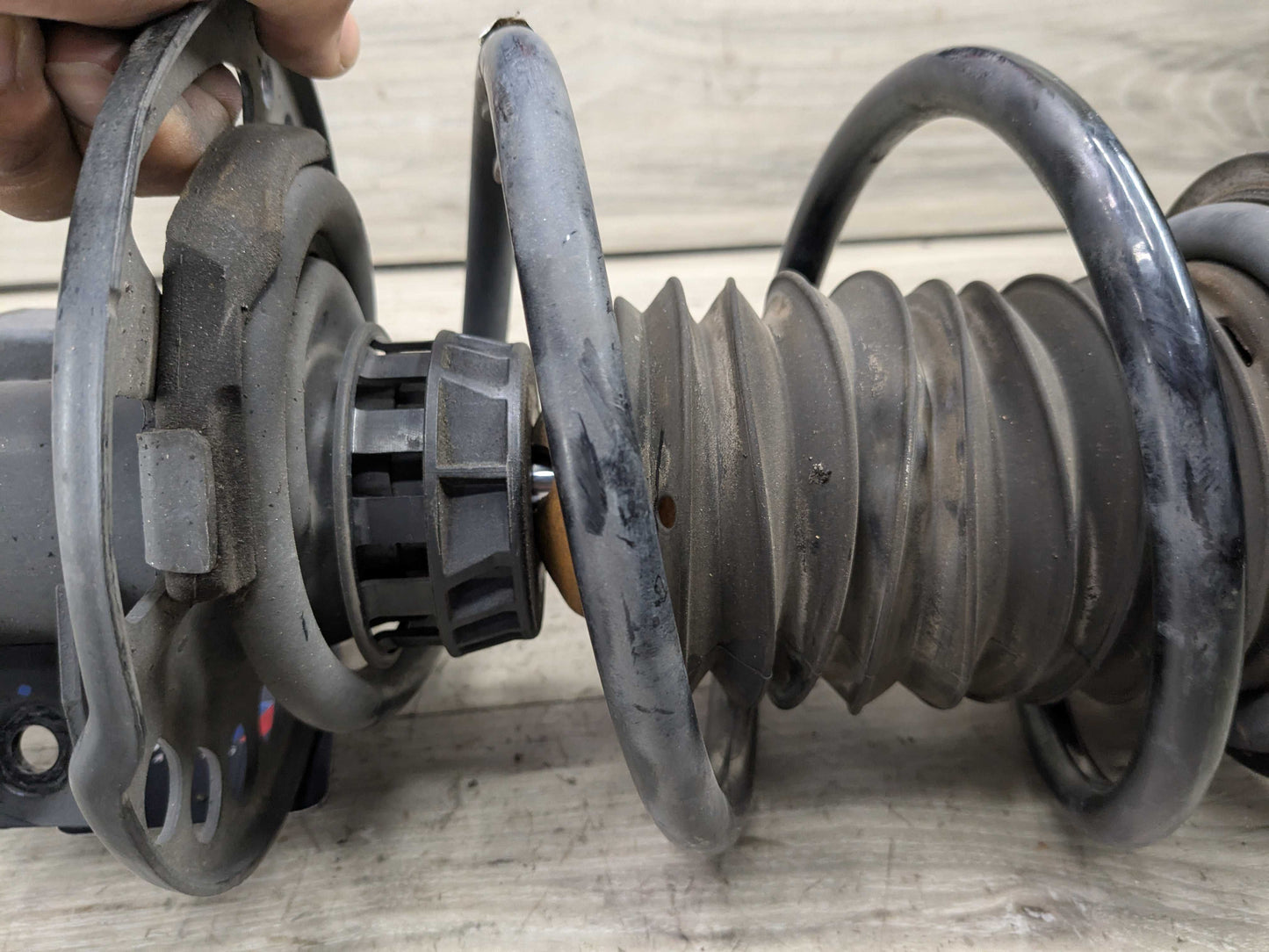 19-25 OEM BMW G20 330i RWD FRONT Left Driver Spring Strut Shock Absorber