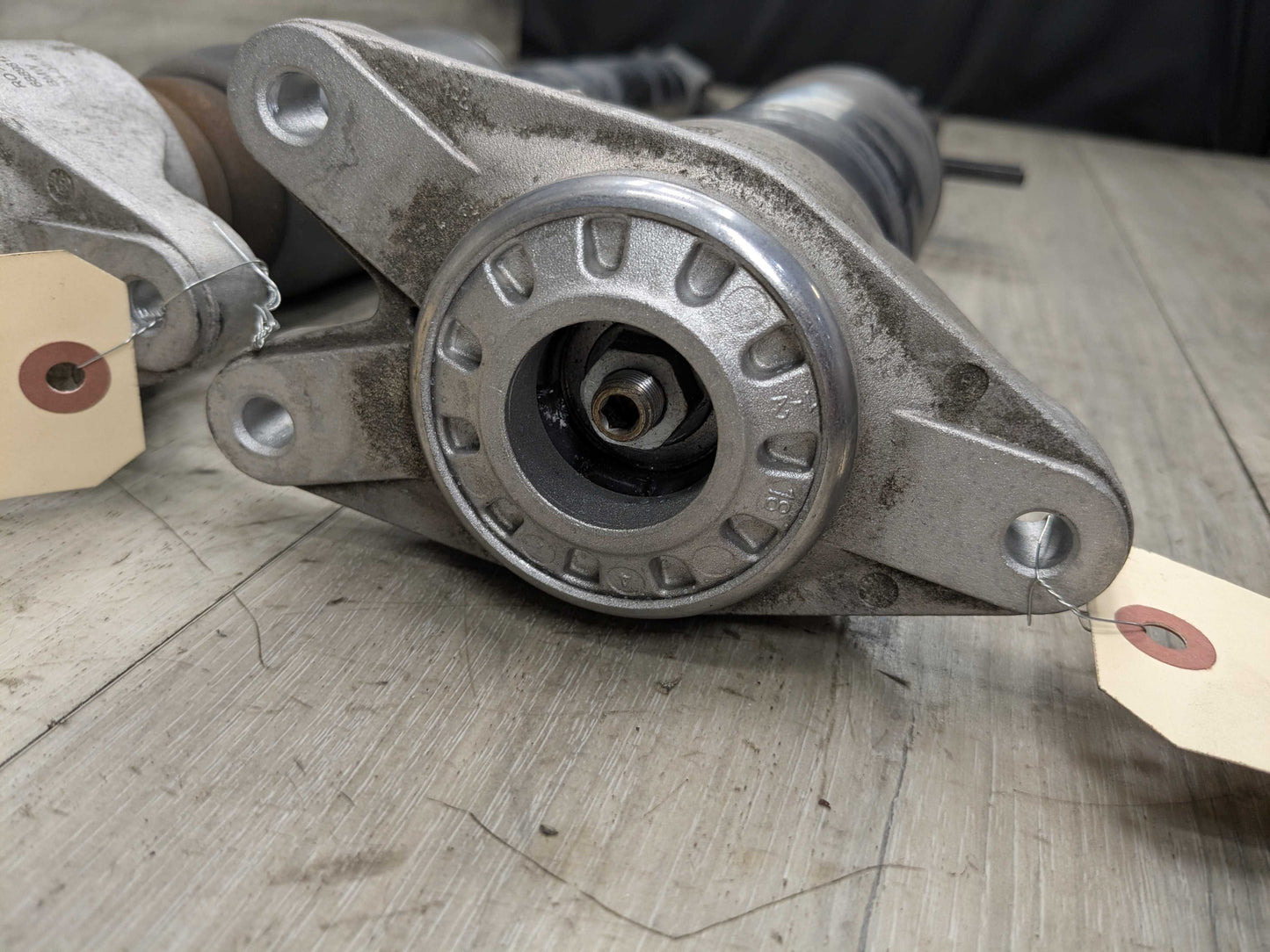 19-25 OEM BMW G20 330i RWD REAR Left Right Side Strut Shock Absorber SET