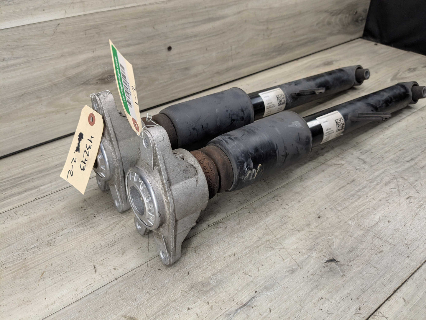 19-25 OEM BMW G20 330i RWD REAR Left Right Side Strut Shock Absorber SET