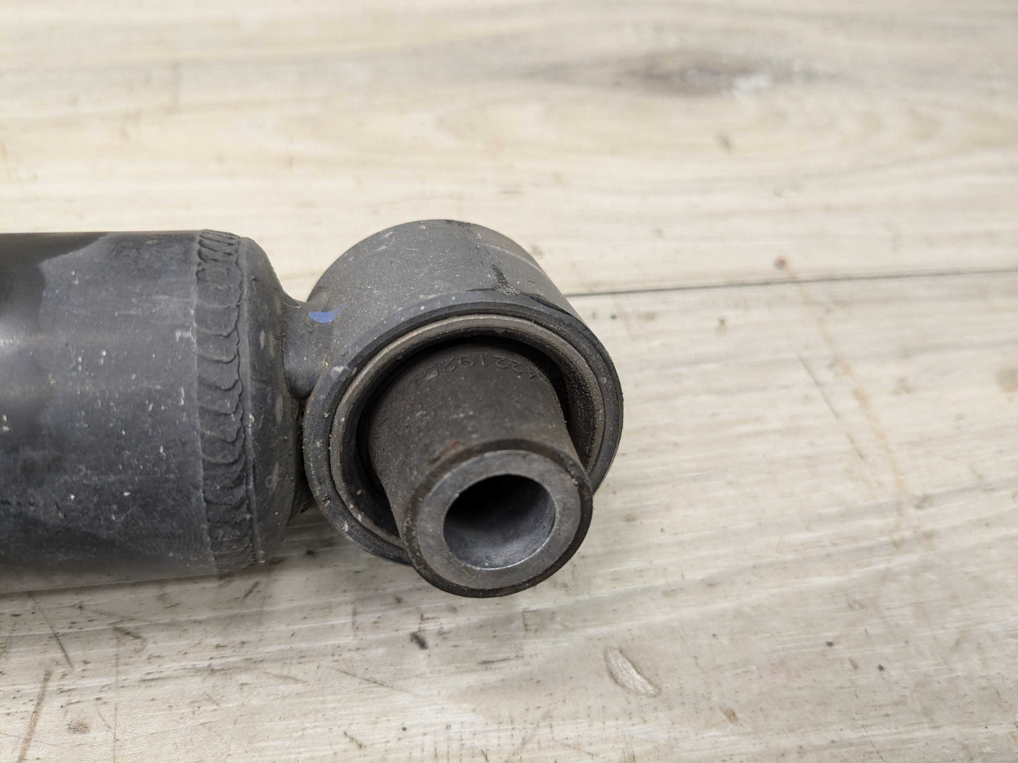 19-25 OEM BMW G20 330i RWD REAR Left Right Side Strut Shock Absorber SET