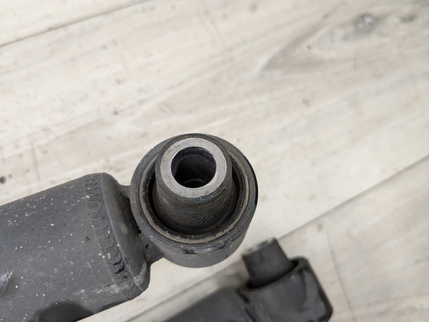 19-25 OEM BMW G20 330i RWD REAR Left Right Side Strut Shock Absorber SET