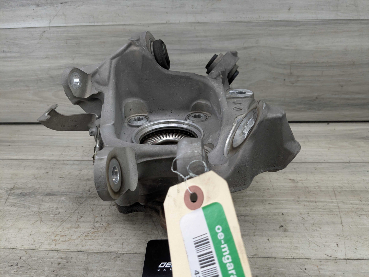 19-25 OEM BMW G20 330 M340 REAR Right Passenger Side Knuckle Hub Spindle Bearing