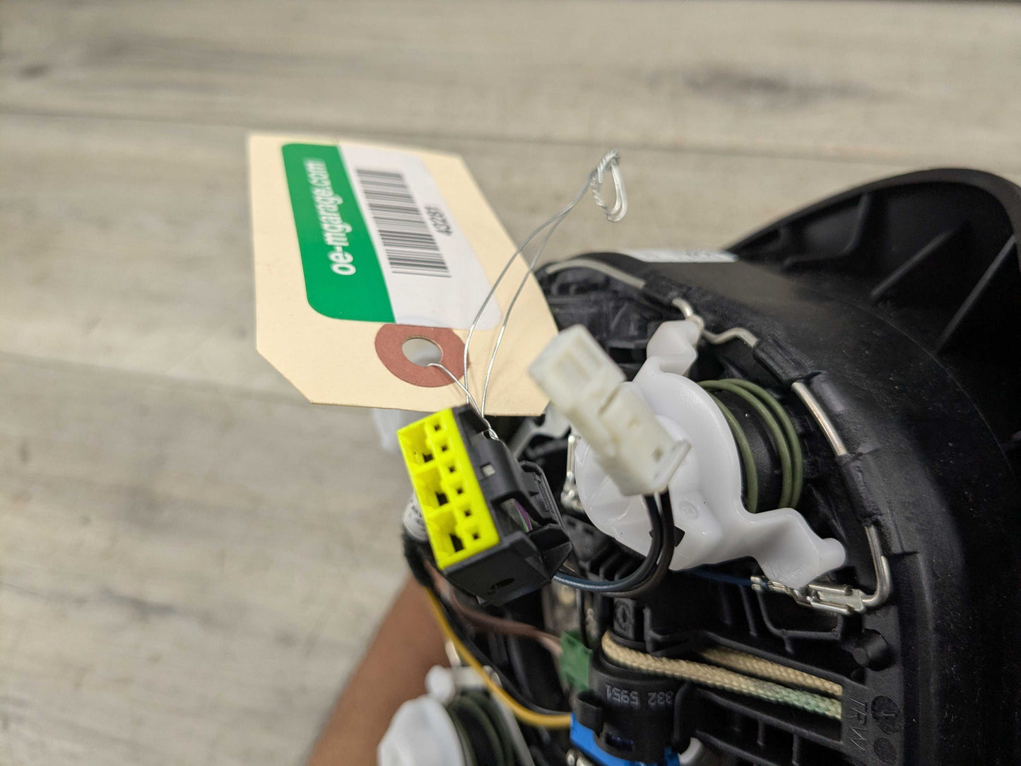 OEM BMW F30 F32 F34 F36 328 330 335 428 430 435 Steering Wheel Airbag Air Bag