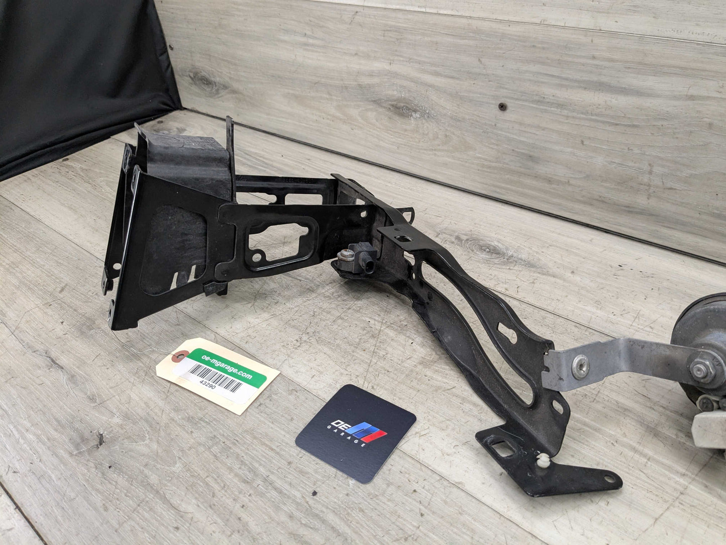 OEM BMW F30 F32 F33 F36 Front Right Passenger Headlight Support Mount Bracket
