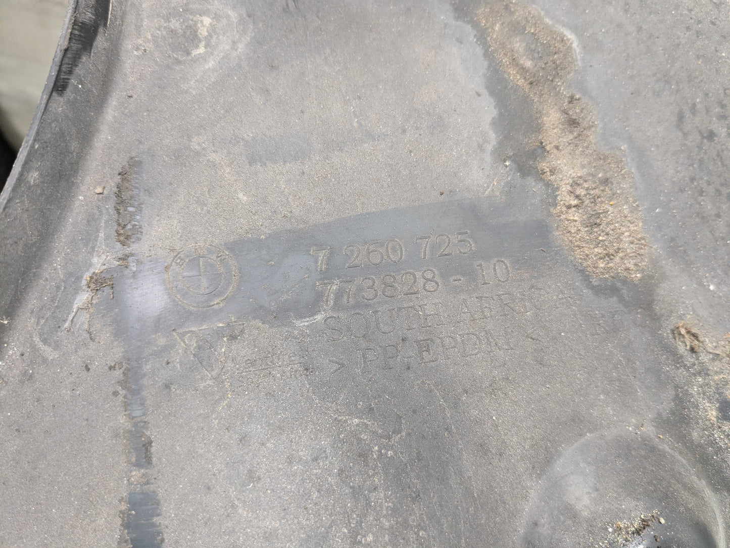 OEM BMW F30 328 330 335 340 Front Left Driver Fender Liner Wheel Splash Shield