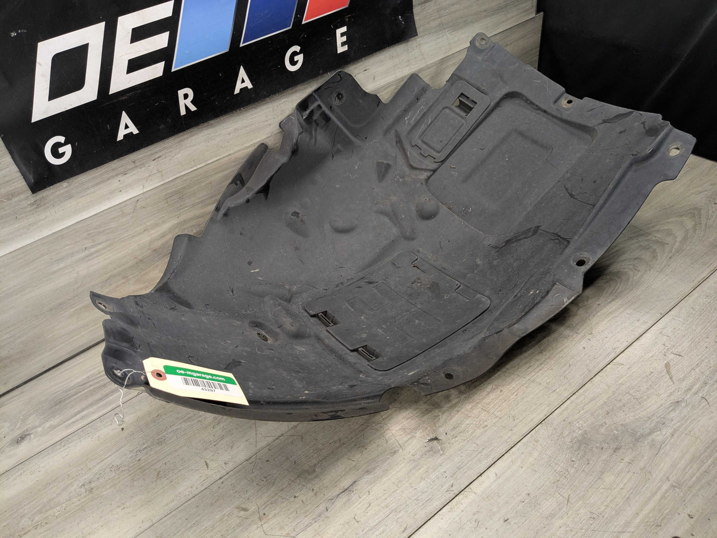 OEM BMW F30 328 330 335 340 Front Left Driver Fender Liner Wheel Splash Shield