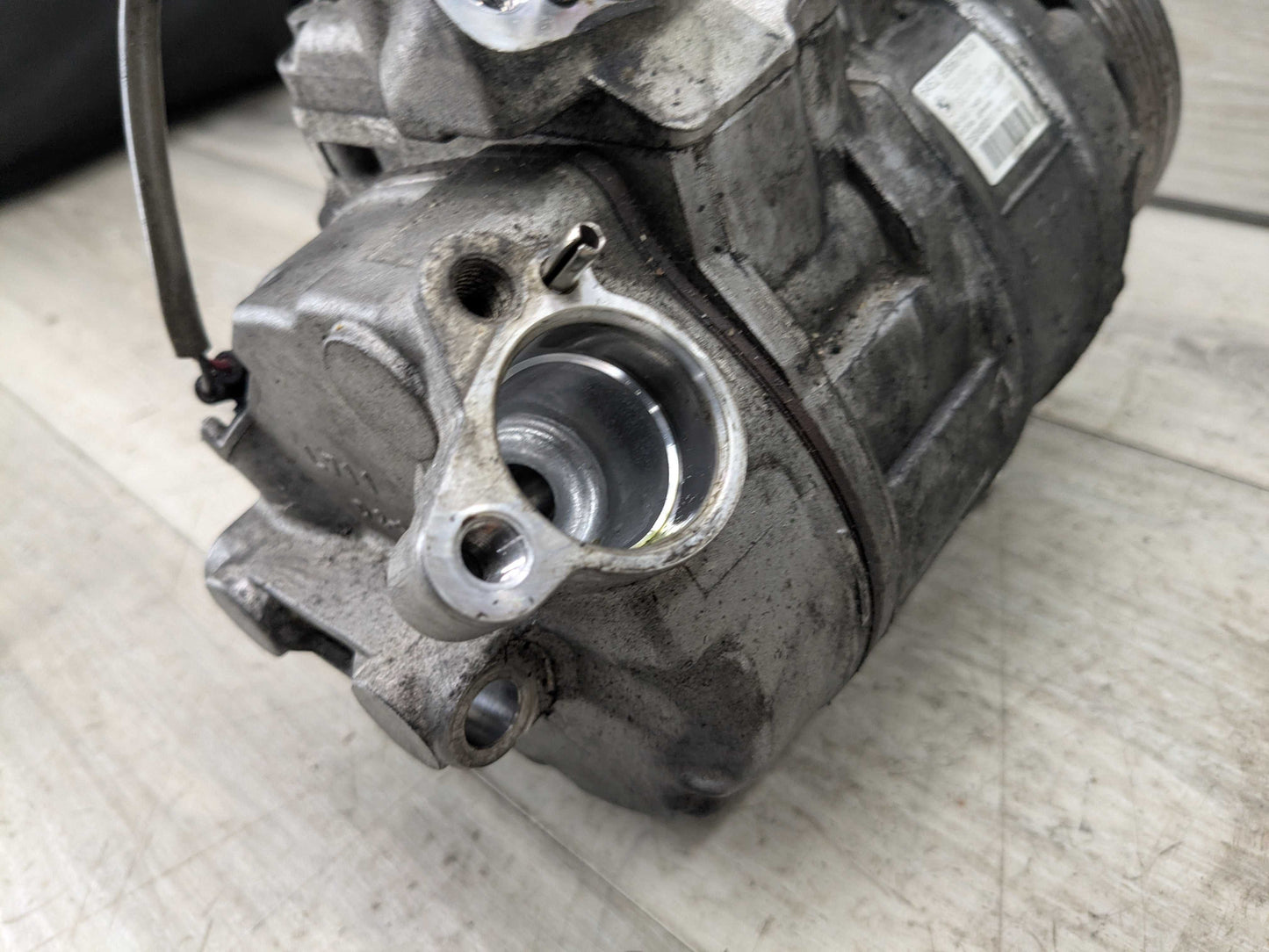 OEM BMW E82 E88 E89 E90 E92 E93 335 AC Compressor Clutch A/C Pump Pulley N54 N55