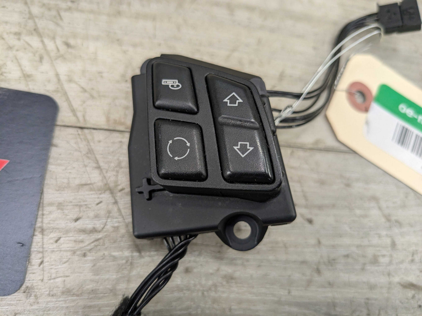 OEM BMW E82 E84 E88 E90 E92 E93 LCI Steering Wheel Multi Button Control Switch