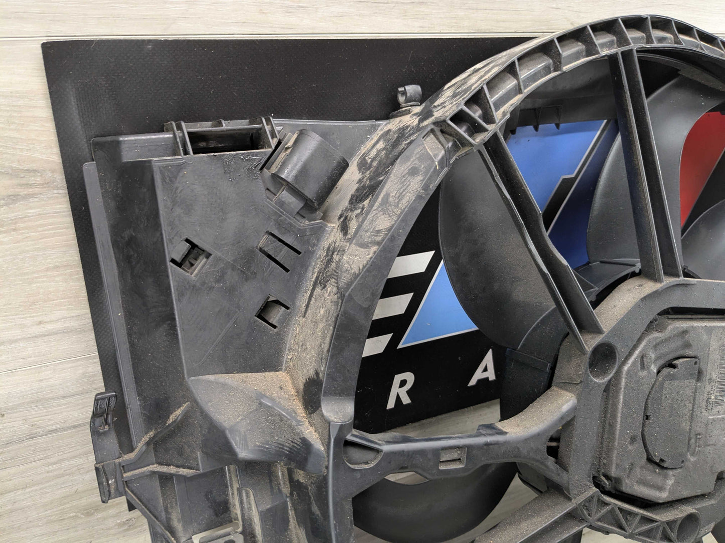 OEM BMW E82 E88 E90 E92 E93 Engine N54 N55 Radiator Auxiliary Fan Shroud 600W