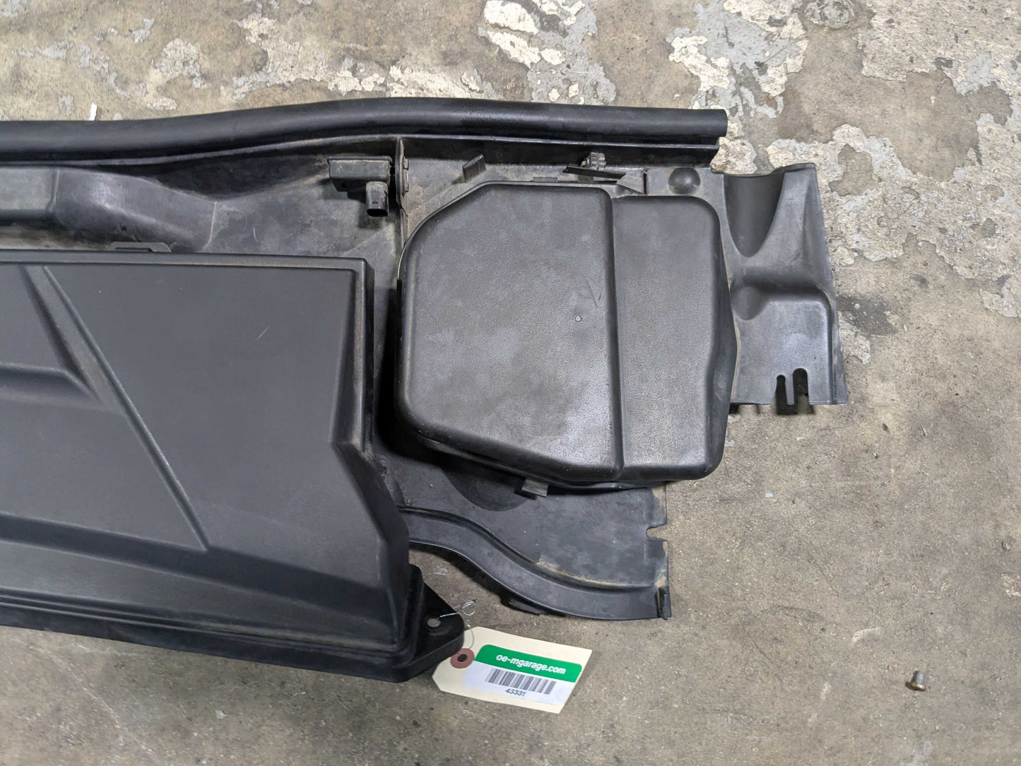 06-13 OEM BMW E90 E92 E93 328 335 Cabin Air Filter Cowl Housing Lower Upper SET