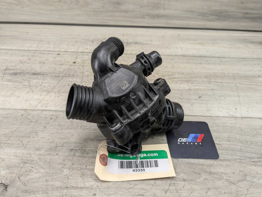OEM BMW E70 E82 E84 E88 E90 E92 E93 Engine N55 Water Coolant Thermostat Housing