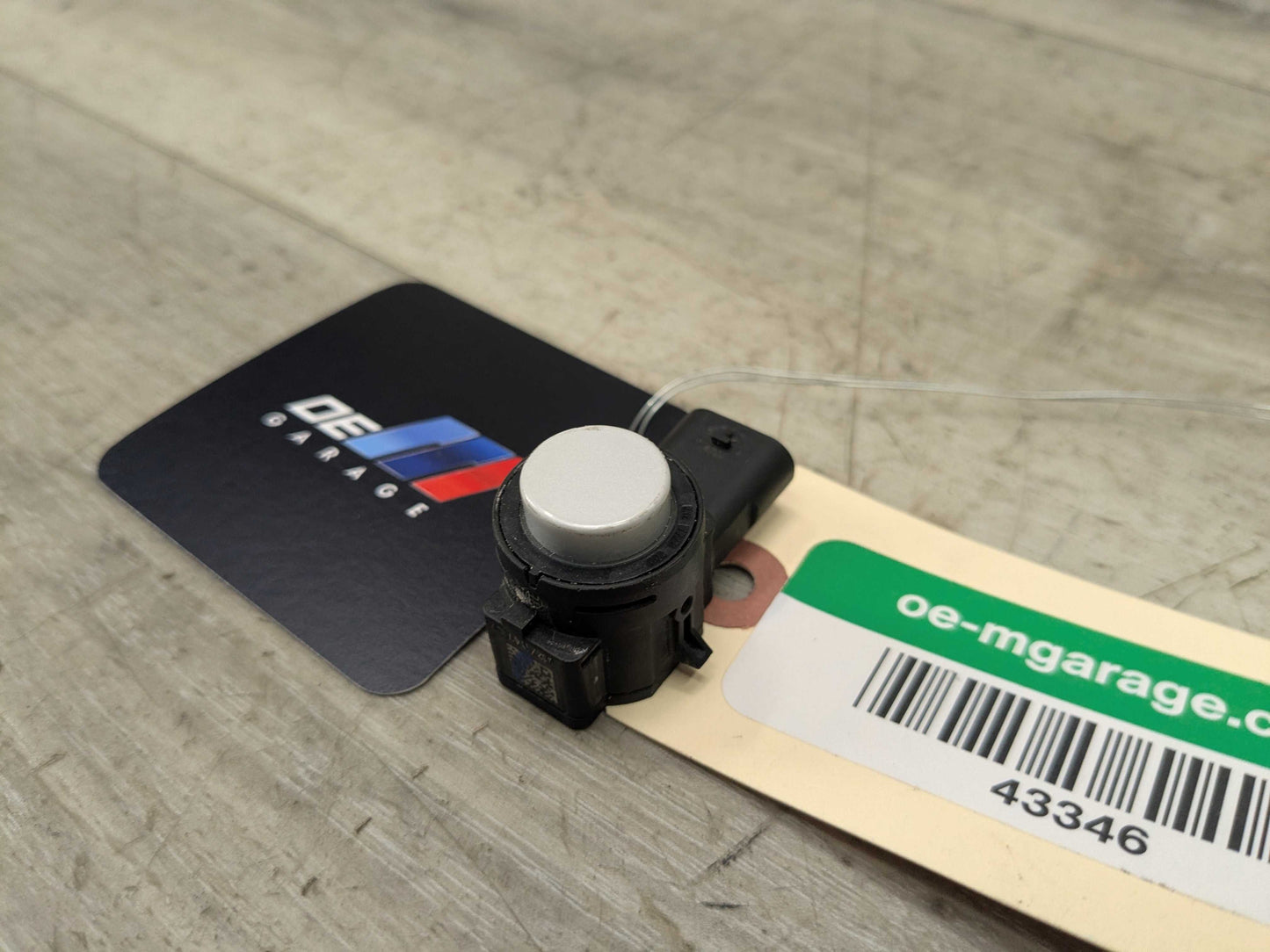 OEM BMW G01* G05* G20 G22 G23 G26 G42 G80 G82 M8 Bumper Parking PDC Sensor WHITE
