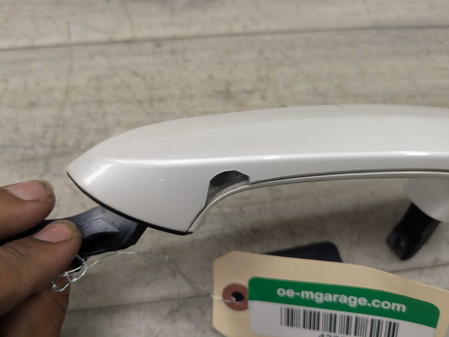 *OEM BMW G01 G02 G20 330 M340 REAR Left Driver Door Handle COMFORT ACCESS White