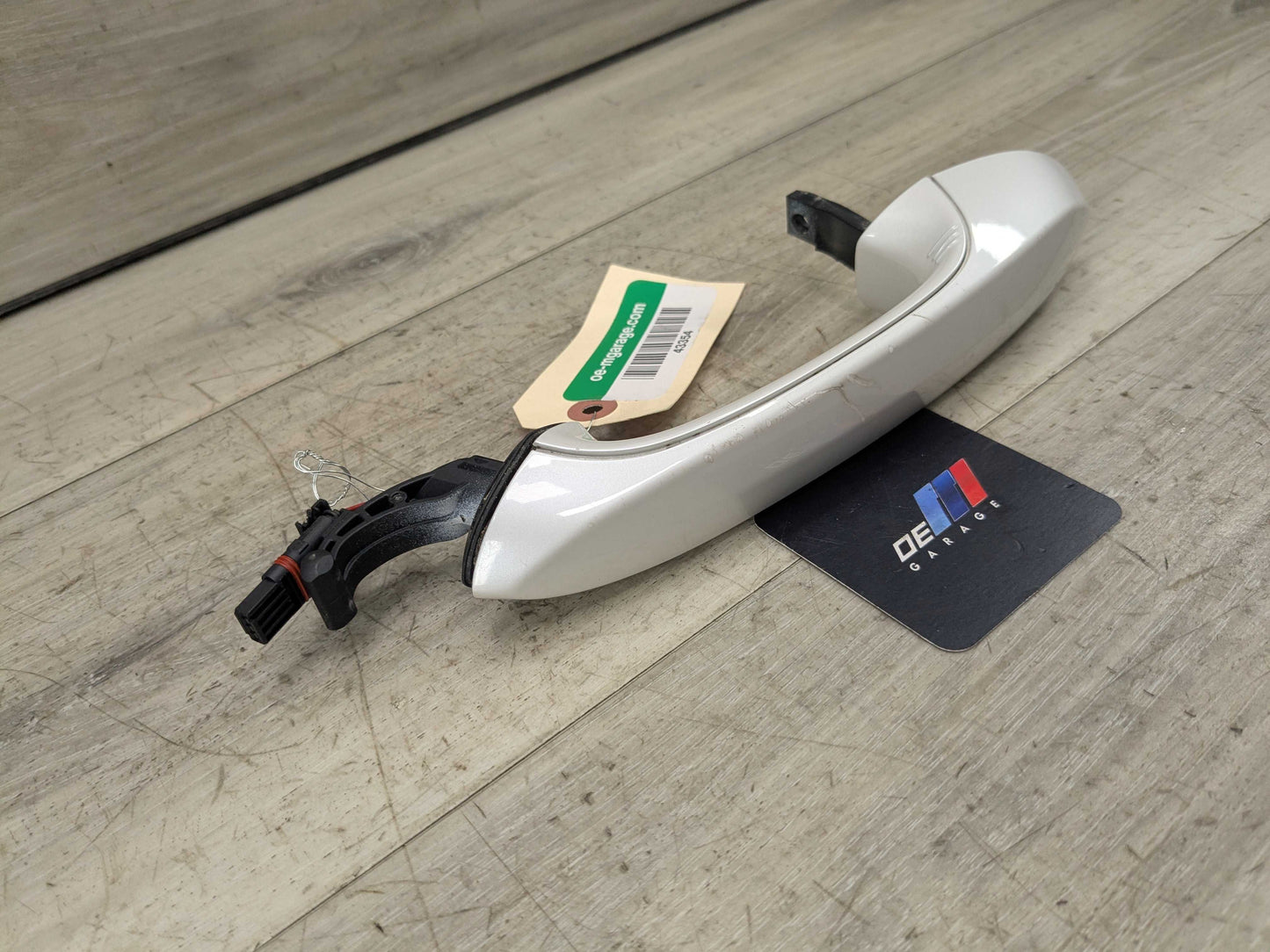 *OEM BMW G01 G02 G20 330 M340 REAR Left Driver Door Handle COMFORT ACCESS White