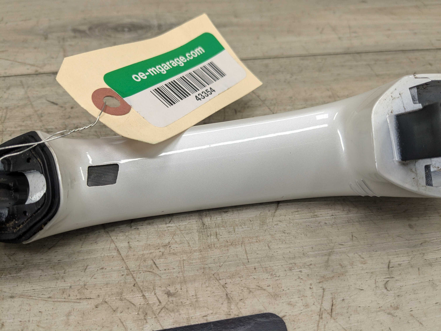 *OEM BMW G01 G02 G20 330 M340 REAR Left Driver Door Handle COMFORT ACCESS White