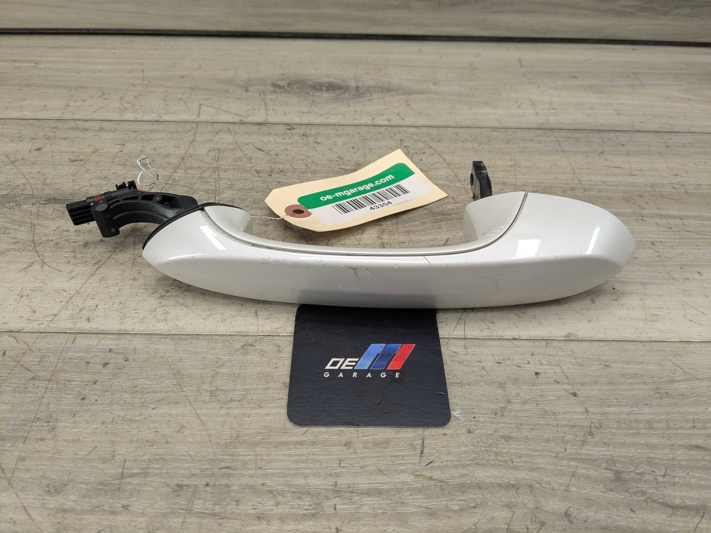 *OEM BMW G01 G02 G20 330 M340 REAR Left Driver Door Handle COMFORT ACCESS White