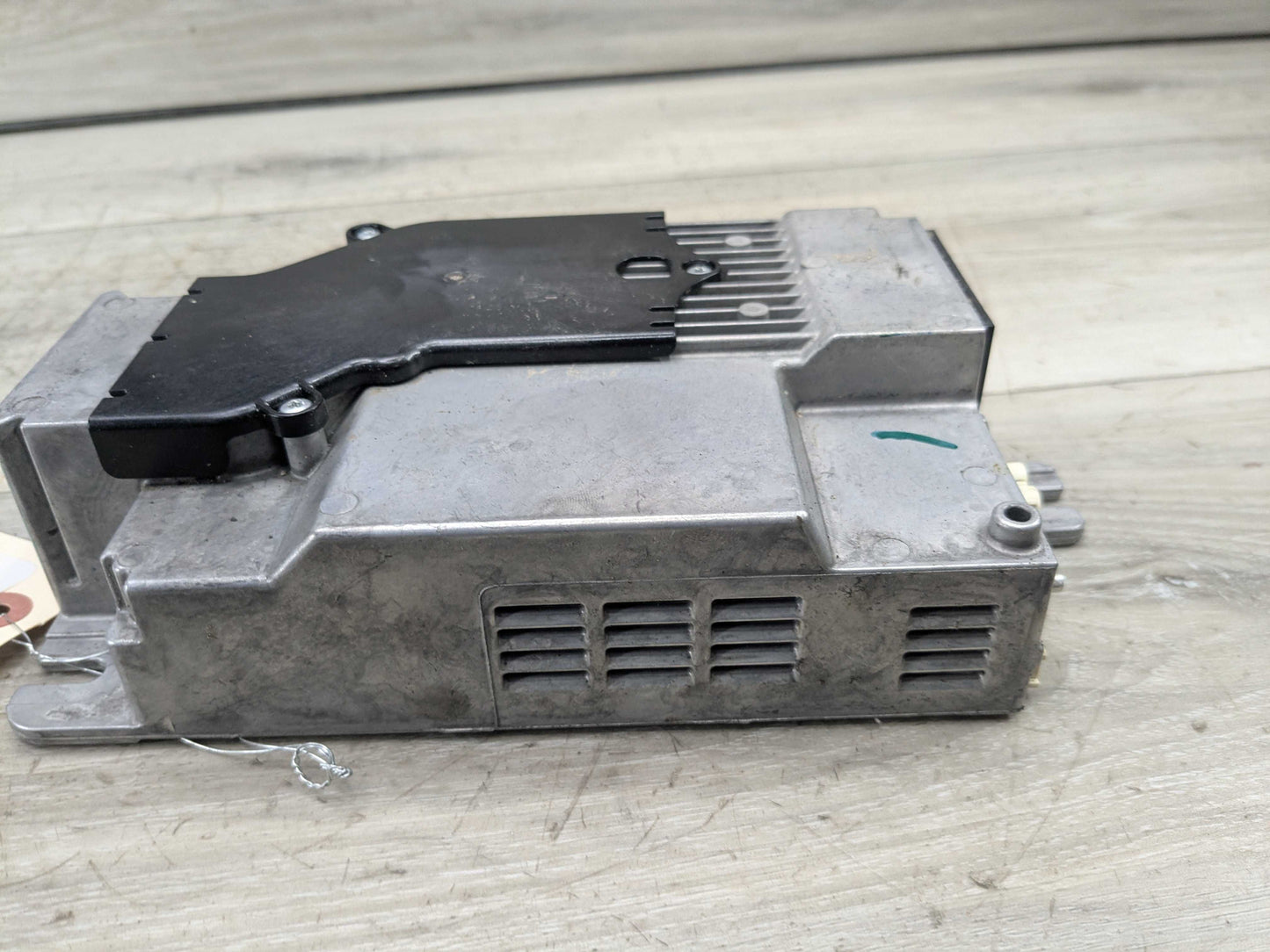 OEM BMW G20 G22 G26 G30 G80 G82 Radio Audio Sound Amplifier Control Module SDARS