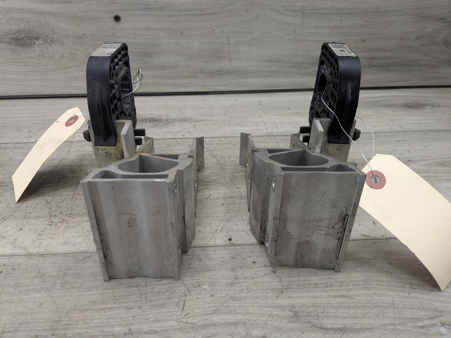 OEM BMW G20 G22 G23 330 M340 430 M440 Left Right Radiator Supports Brackets SET