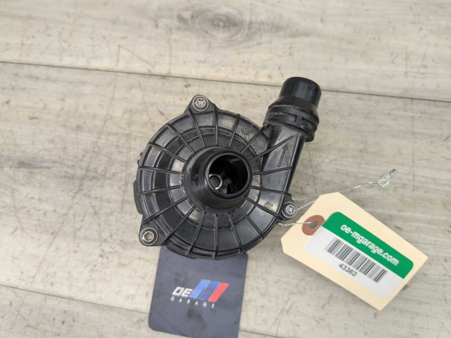 OEM BMW G01 G05 G20 G22 G23 G26 G30 Engine B58 Auxiliary Coolant Water Pump
