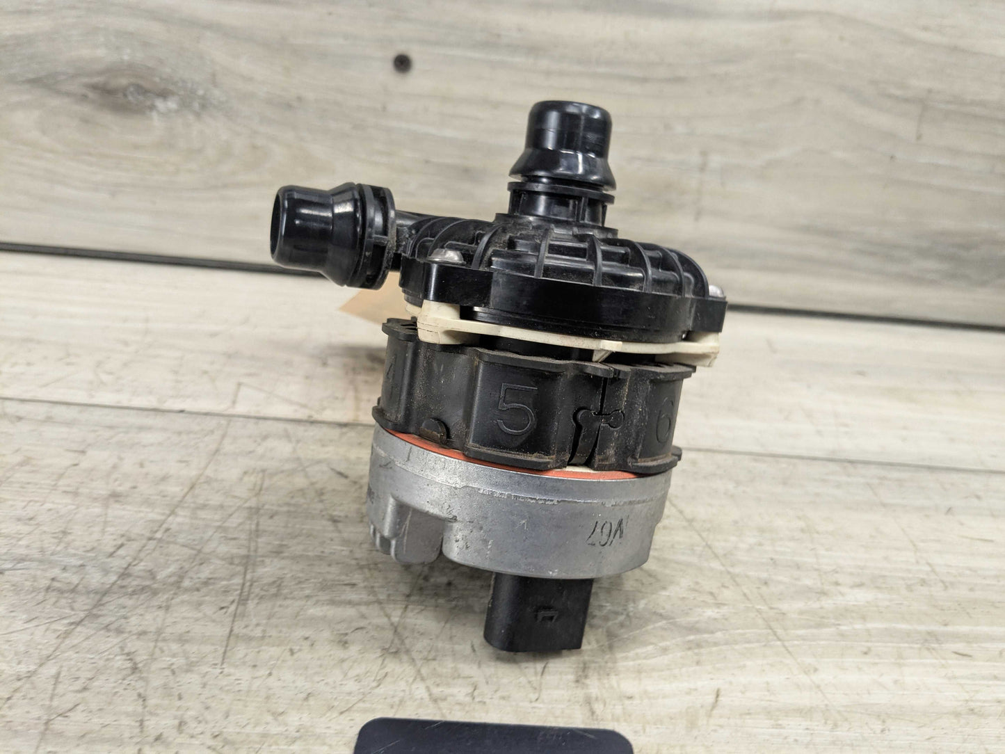 OEM BMW G01 G05 G20 G22 G23 G26 G30 Engine B58 Auxiliary Coolant Water Pump