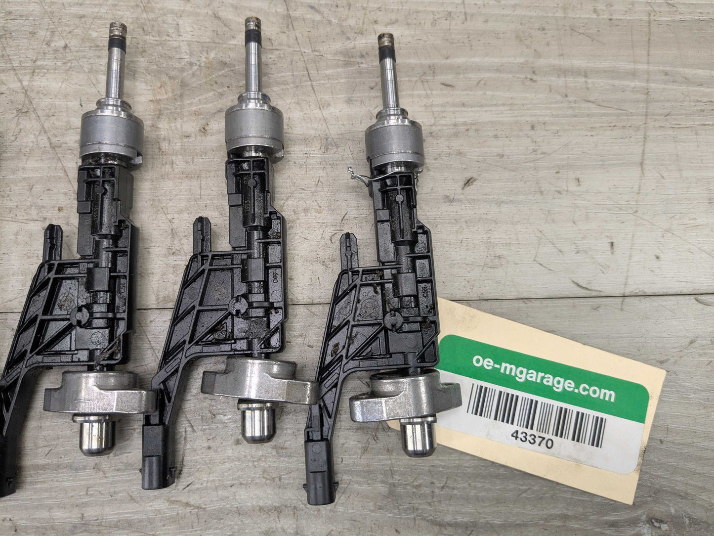 OEM BMW F44 F48 G01 G05 G20 G26 G30 G42 Engine High Pressure Fuel Injectors Set