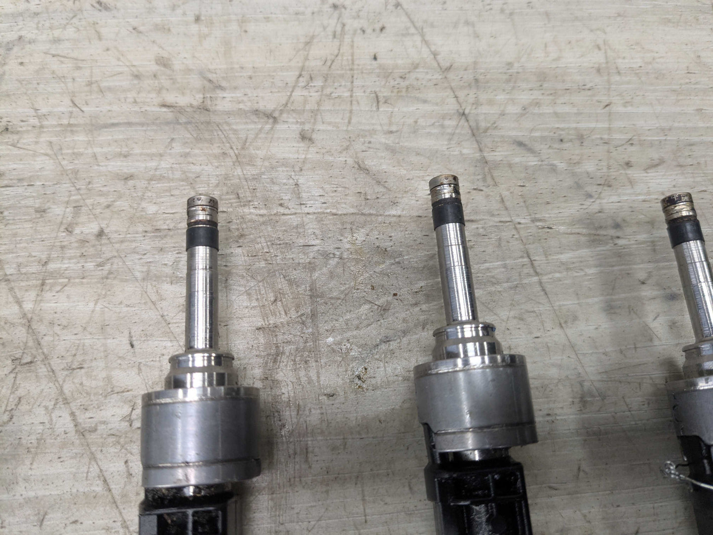 OEM BMW F44 F48 G01 G05 G20 G26 G30 G42 Engine High Pressure Fuel Injectors Set