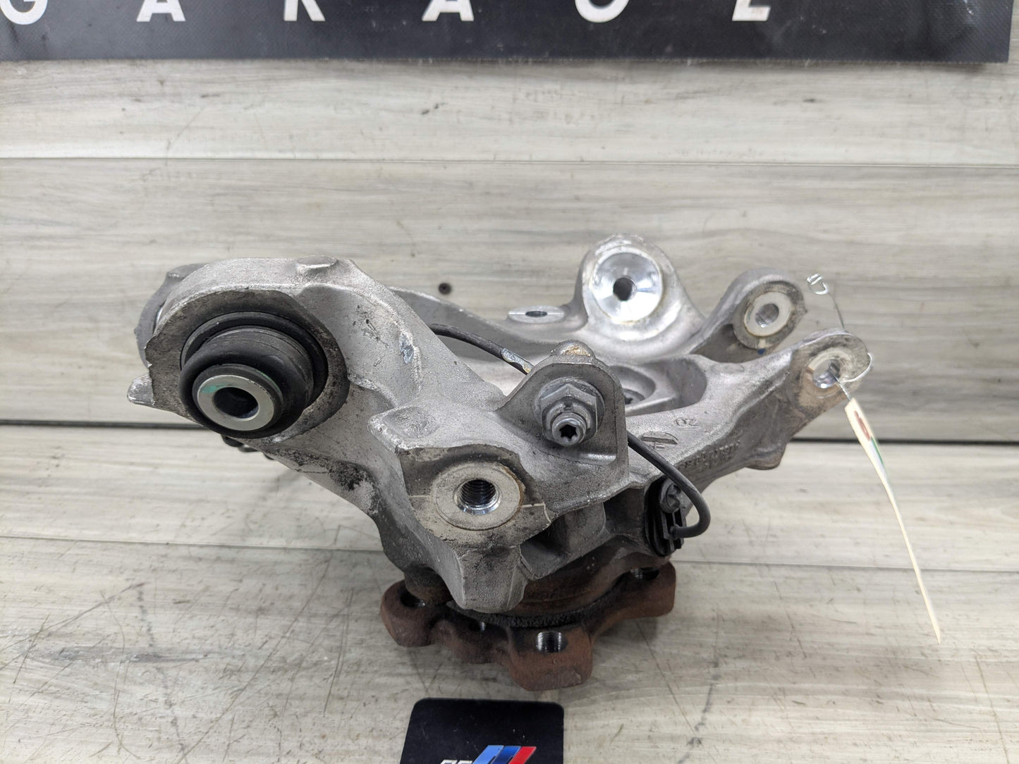 OEM BMW G20 330 M340 REAR Right Passenger Knuckle Wheel Hub Spindle Bearing