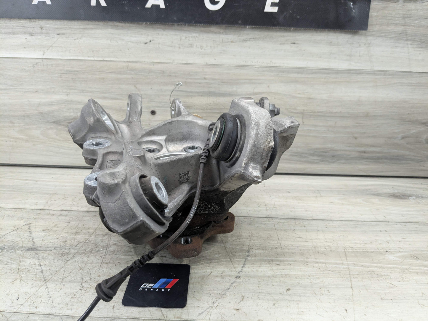 OEM BMW G20 330 M340 REAR Right Passenger Knuckle Wheel Hub Spindle Bearing