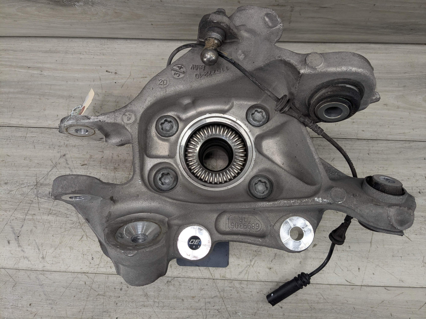 OEM BMW G20 330 M340 REAR Right Passenger Knuckle Wheel Hub Spindle Bearing