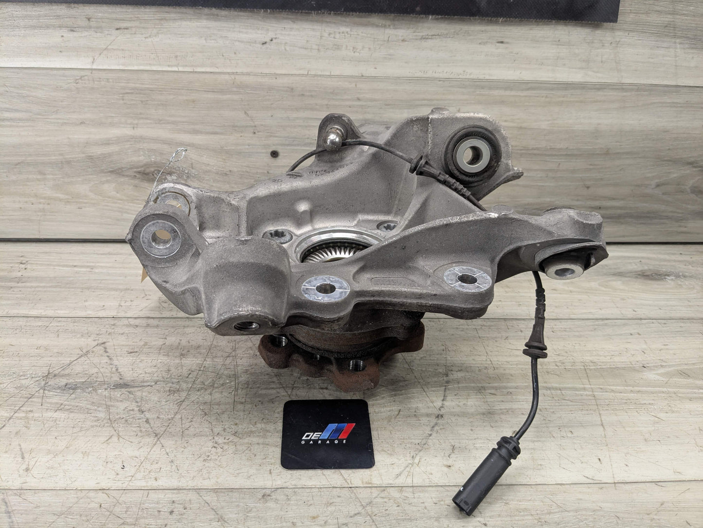 OEM BMW G20 330 M340 REAR Right Passenger Knuckle Wheel Hub Spindle Bearing