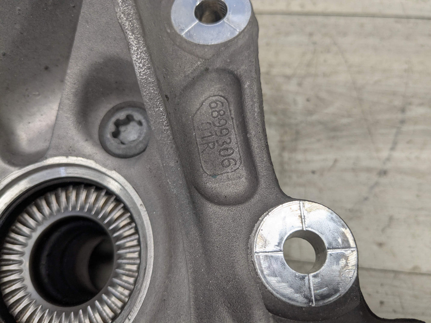 OEM BMW G20 330 M340 REAR Right Passenger Knuckle Wheel Hub Spindle Bearing