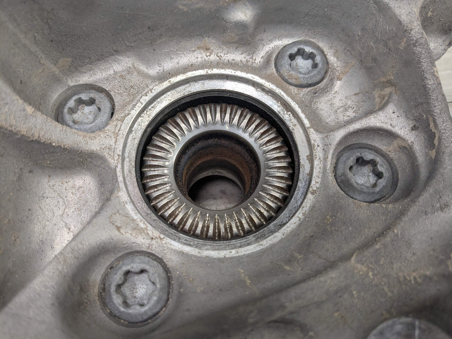 OEM BMW G20 330 M340 REAR Left Driver Knuckle Wheel Hub Spindle Bearing