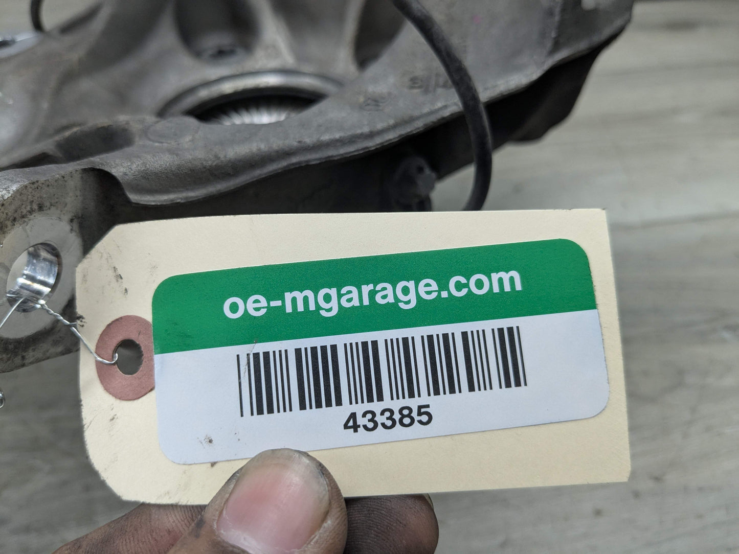 OEM BMW G20 330 M340 REAR Left Driver Knuckle Wheel Hub Spindle Bearing