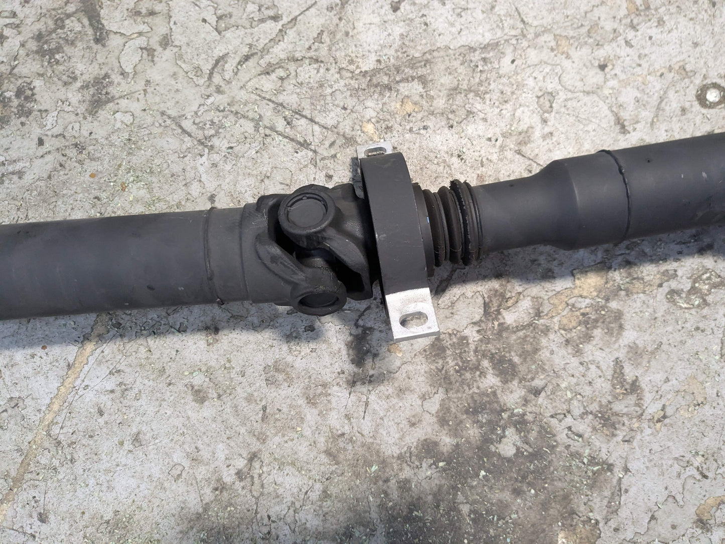 19-24 OEM BMW G20 G22 G23 G26 M340i M440i Rear Driveshaft Drive Shaft Propeller