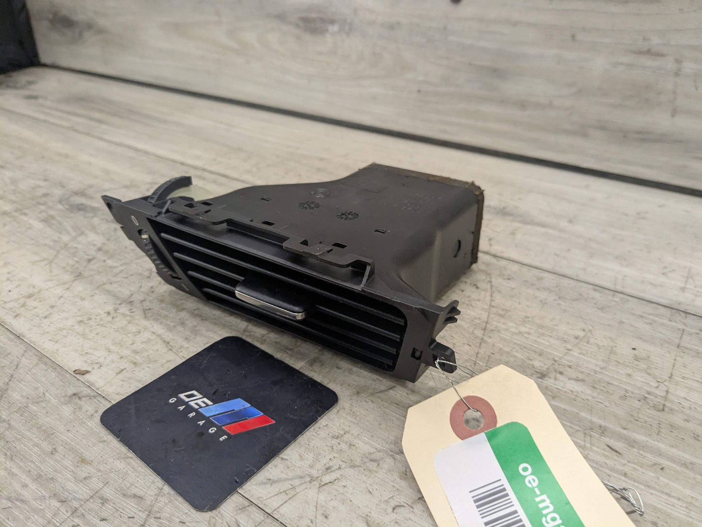 06-13 OEM BMW E90 E92 E93 335 328 M3 Right Passenger Side Dashboard AC Air Vent