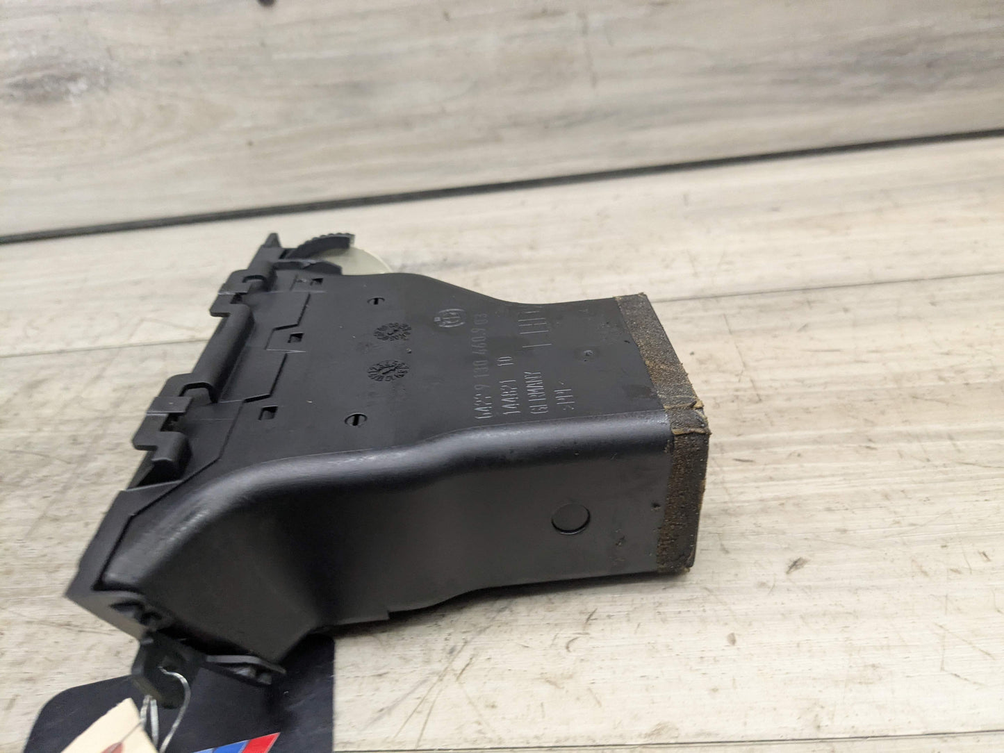 06-13 OEM BMW E90 E92 E93 335 328 M3 Right Passenger Side Dashboard AC Air Vent