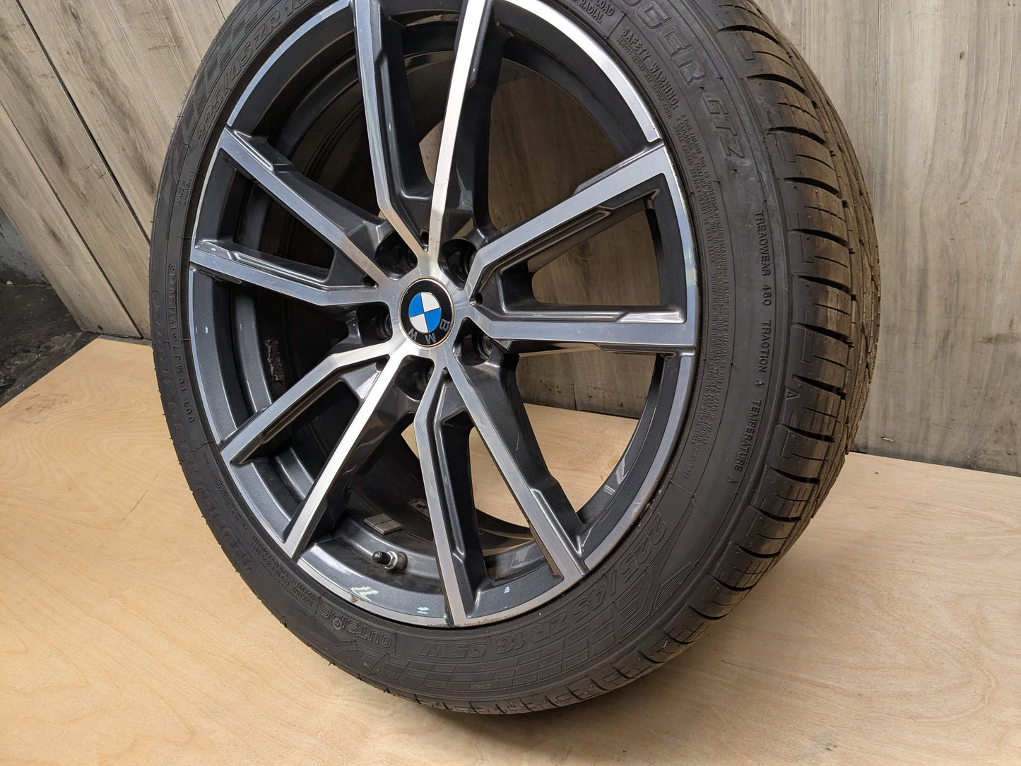 *OEM BMW G20 G22 G23 G42 330 M340 FRONT Rim Wheel 18x7.5 ET25 V-spoke Style 780