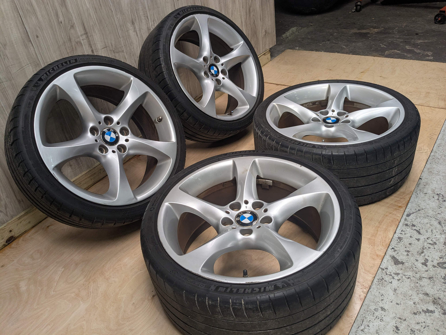 BBS OEM BMW E90 E92 E93 328 335 Wheels Rims 19x8 19x9 Star Spoke Style 230 SET