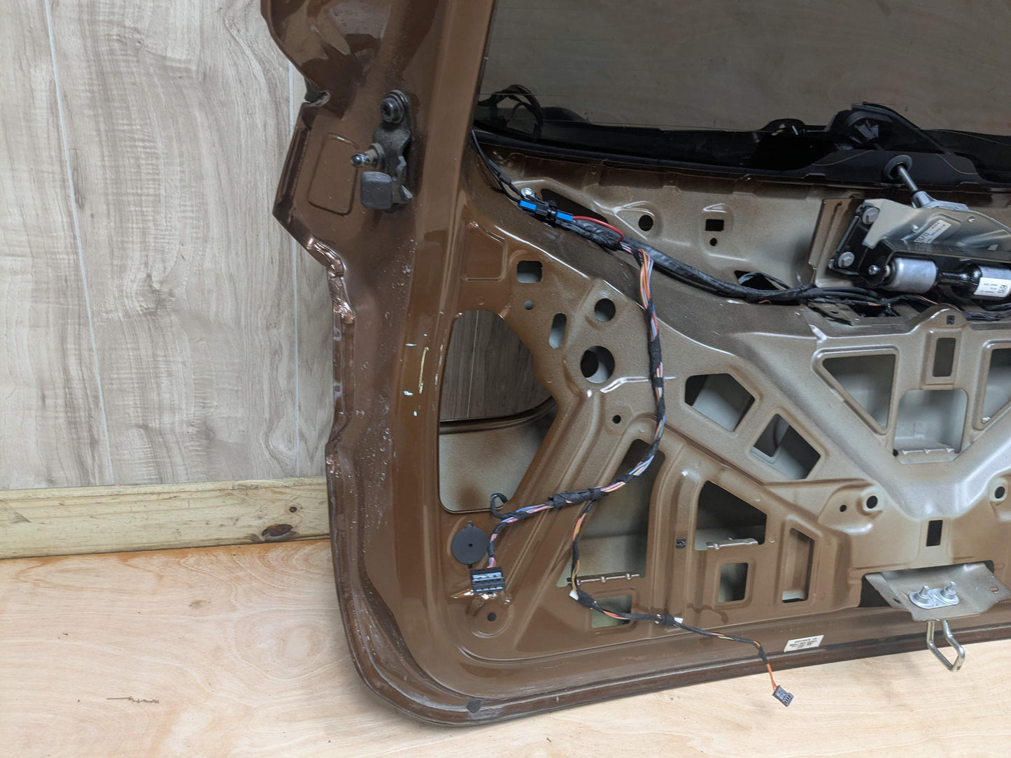 16-22 OEM BMW F48 X1 28i 28iX Rear Liftgate Tailgate Trunk Lid Door Shell Bronze