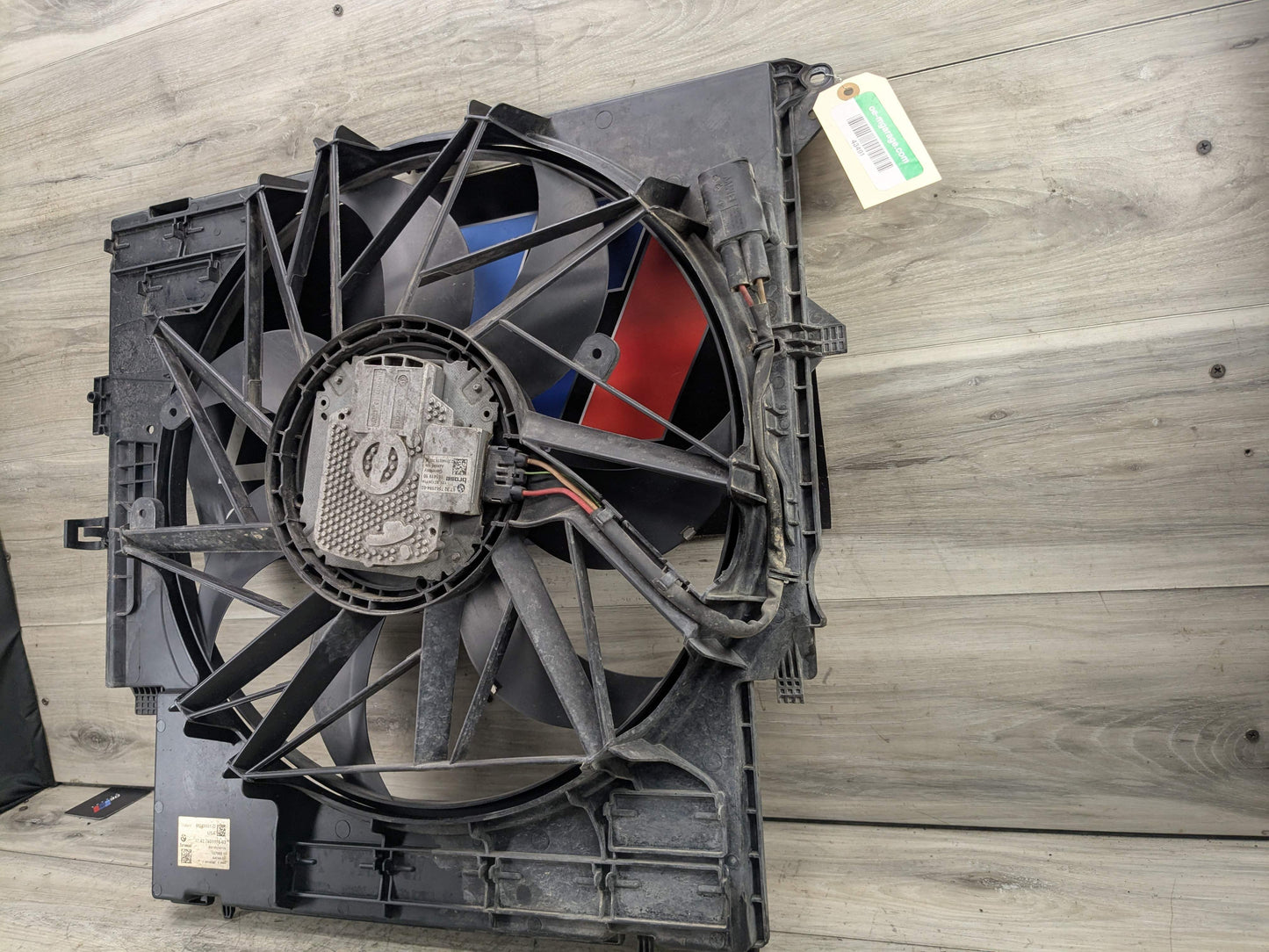 11-18 OEM BMW F25 F26 X3 X4 N20 Electric Radiator Cooling Fan w/ Shroud 400W