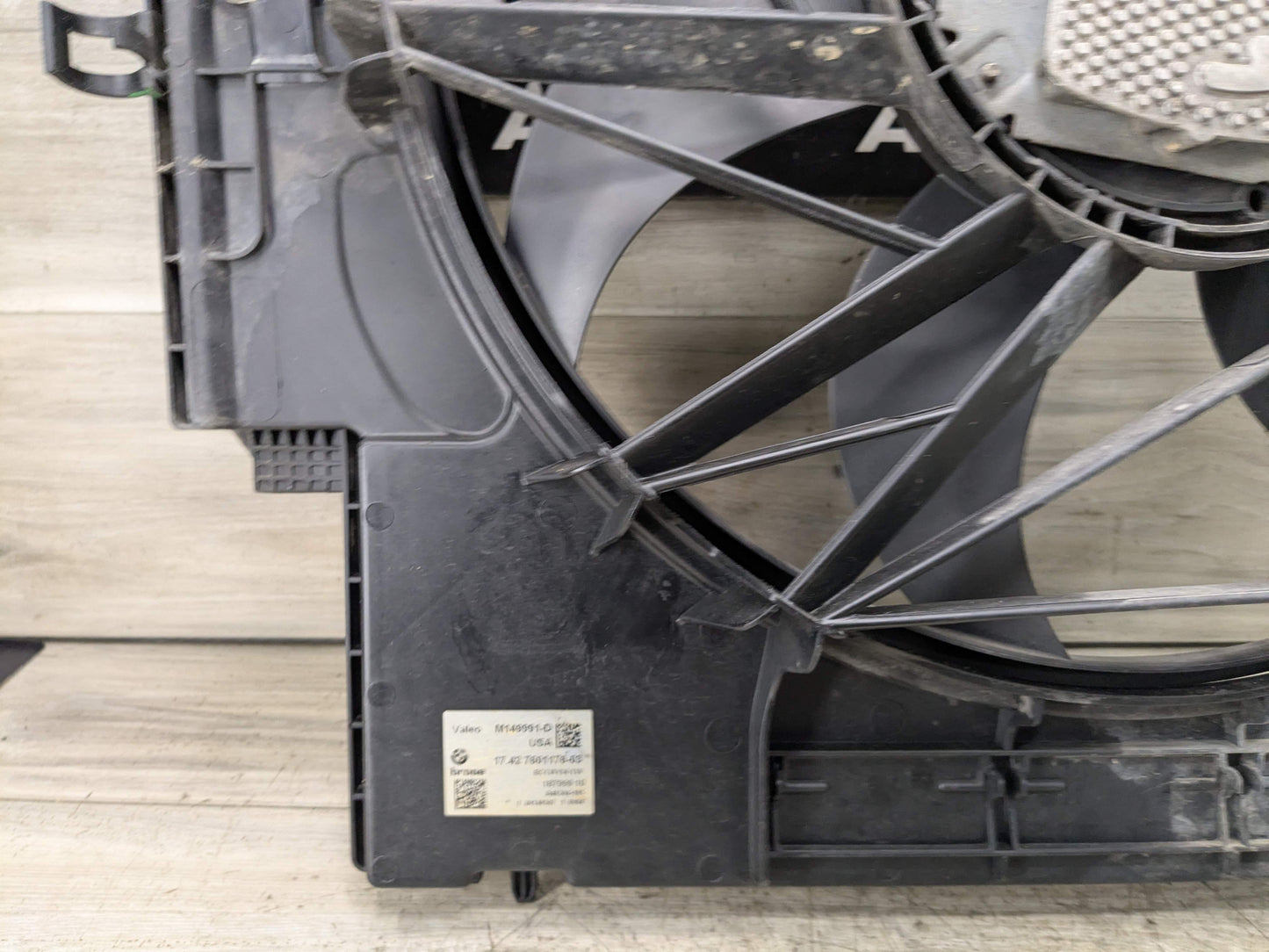 11-18 OEM BMW F25 F26 X3 X4 N20 Electric Radiator Cooling Fan w/ Shroud 400W