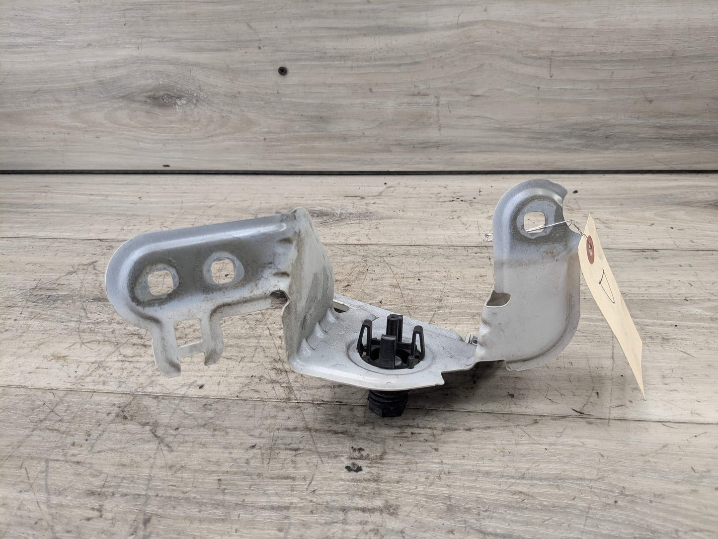 11-18 OEM BMW F25 F26 X3 X4 Front Left Driver Fender Mount Bracket Carrier Set