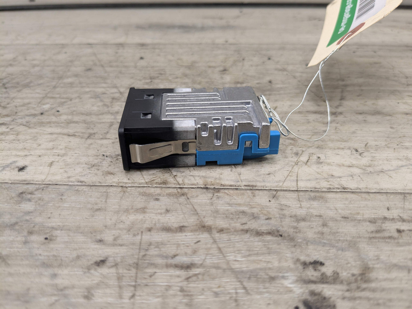 OEM BMW F44 F48 F97 G01 G05 G12 G20 G30 G80 USB Dual Type C Charger Port Socket