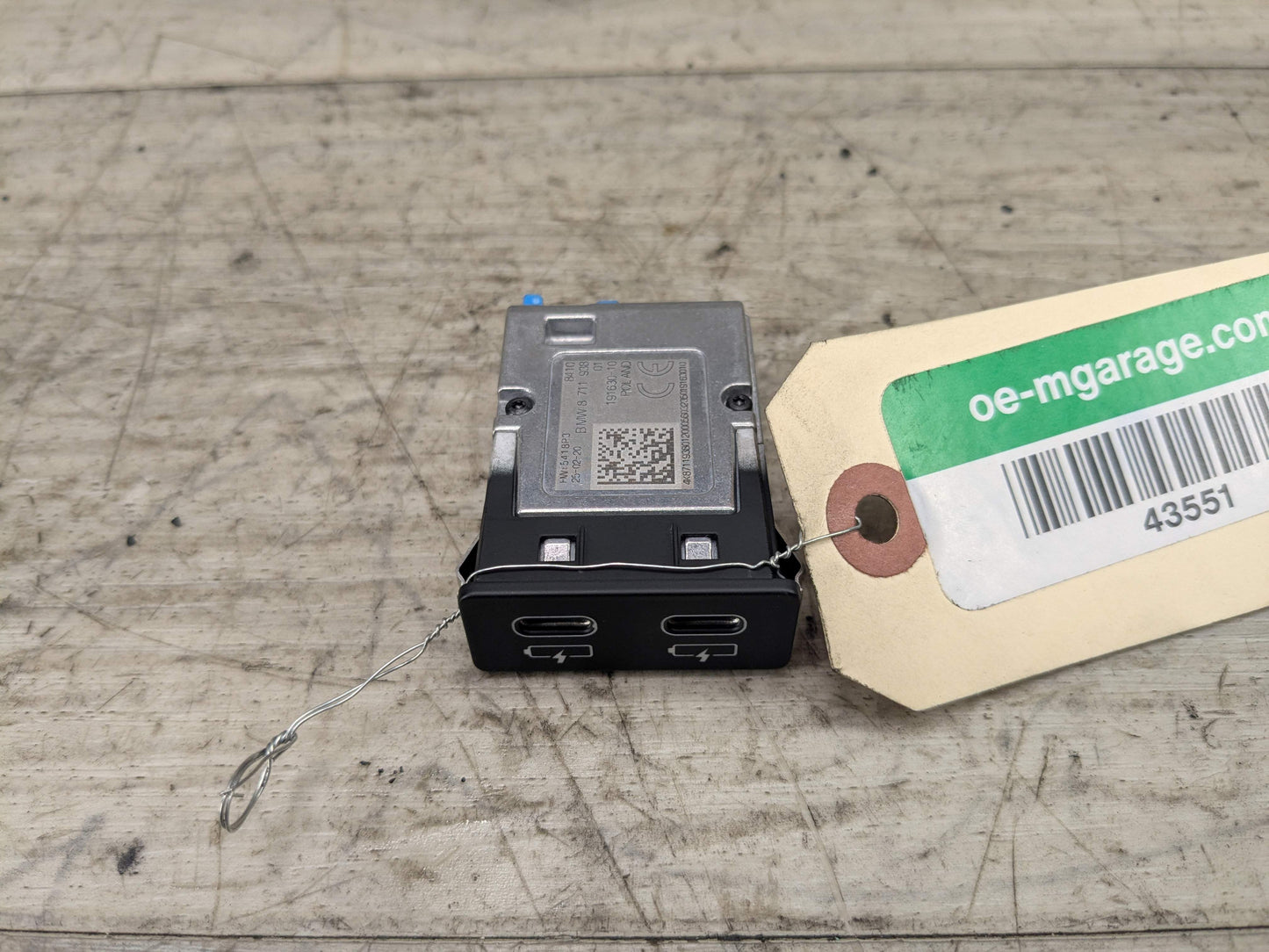 OEM BMW F48 F97 G01 G12 G20 G26 G30 USB Type C Socket Charger Port Connector