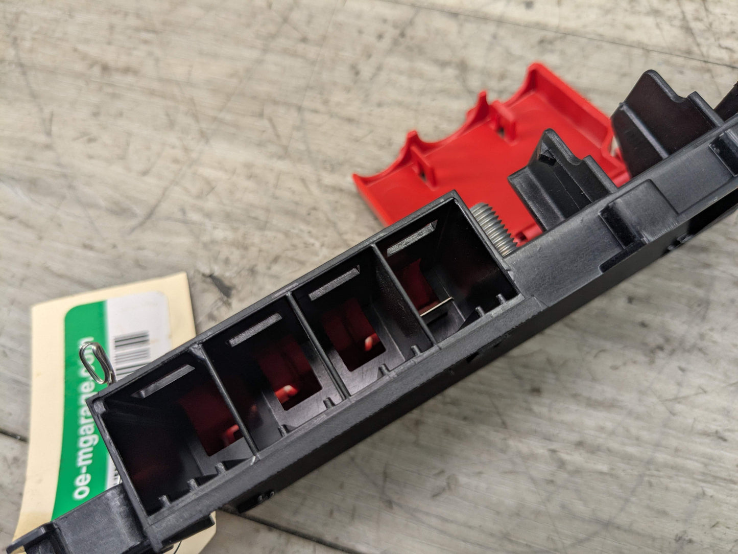 OEM BMW G20 G22 G23 G26 G80 G82 B+ Positive Battery Junction Terminal Fuse Box